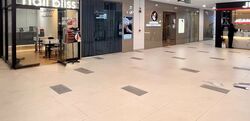 Parkway Parade (D15), Retail #581127111
